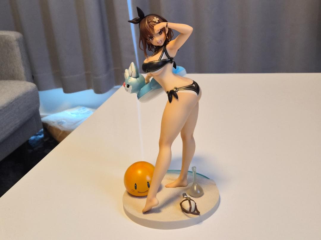 ライザ ー黒水着日焼けver.ー 1/6スケールフィギュア