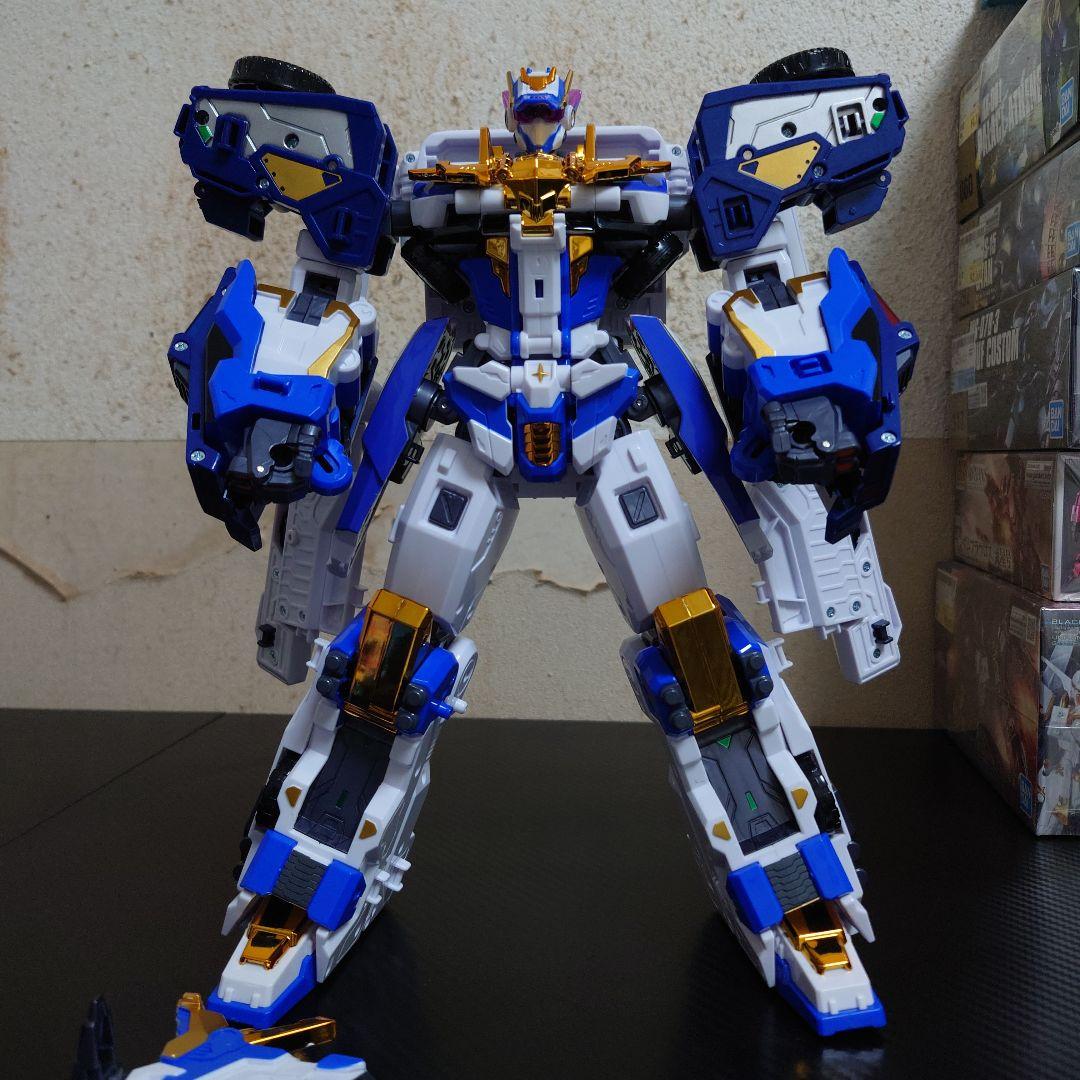 メタルカードボット　ブルーコップトリニティ