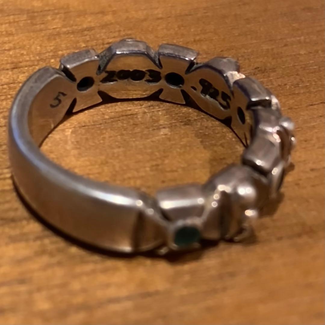 トラヴィスワーカーFORMEE RING wite エメラルド 14号