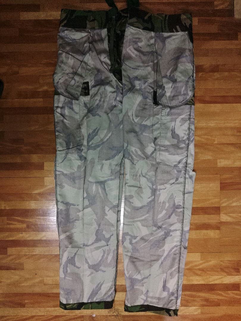 再値下げ‼️実物　USED イギリス軍WINDPROOFコンバットパンツ