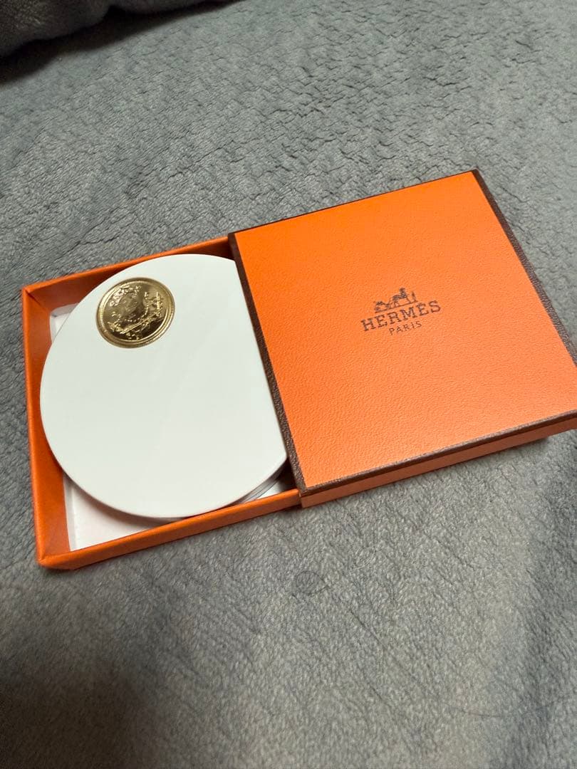 HERMES フェイスパウダー 01 ゴールドキャップ