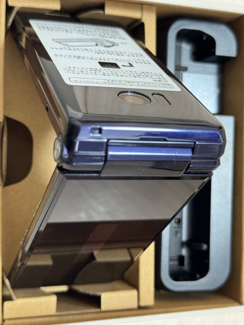 携帯電話本体 AQUOS SH-01J