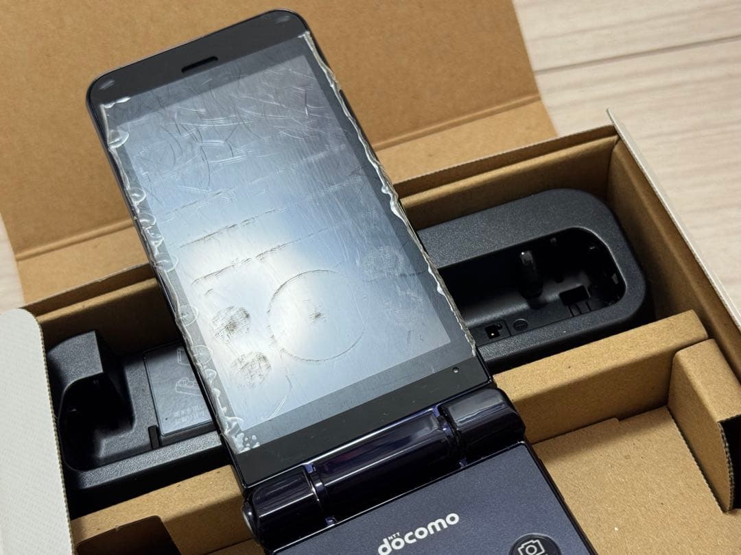 携帯電話本体 AQUOS SH-01J