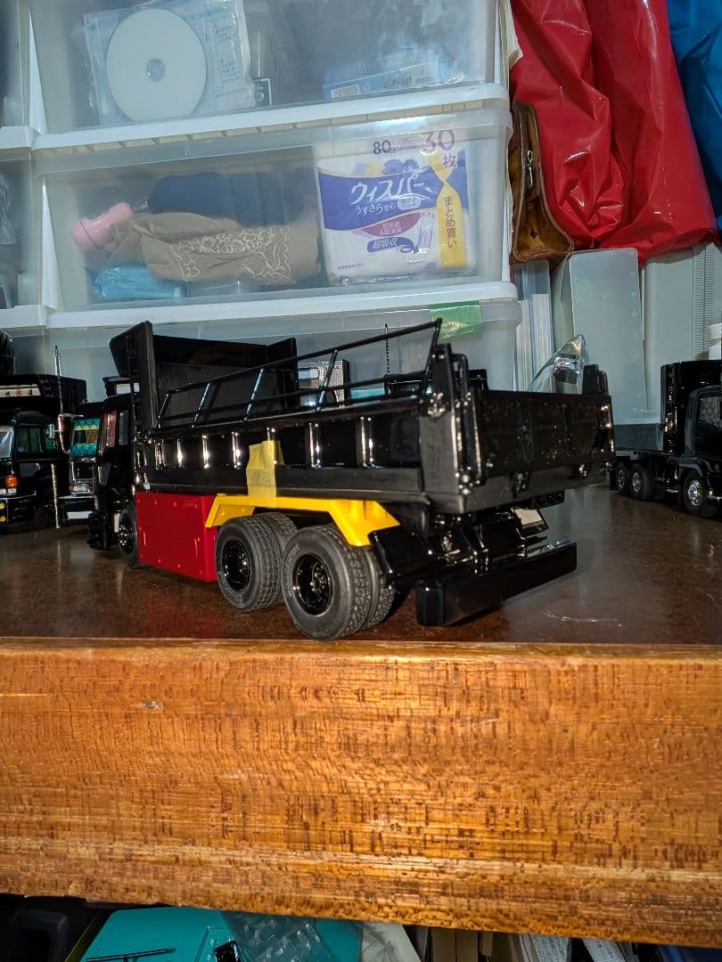 海峡道塾ベース 黒塗りダンププラモデル