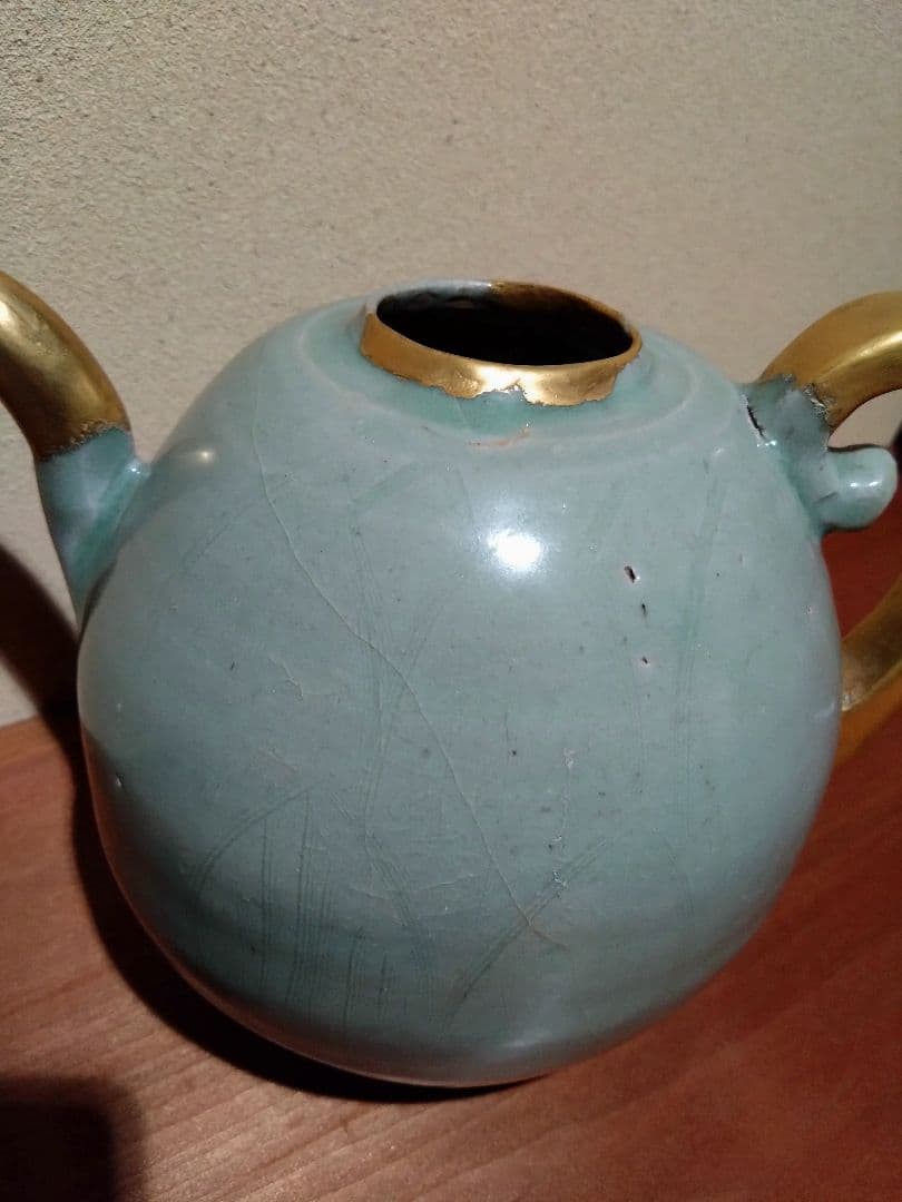 高麗青磁 線刻 水柱