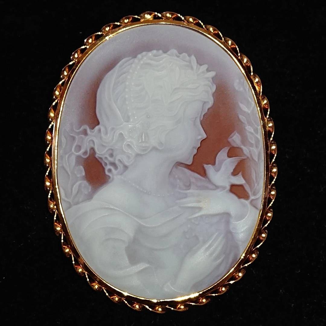 【処分価格☆】カメオ 手彫り K18枠 ブローチ ペンダントトップ 美品