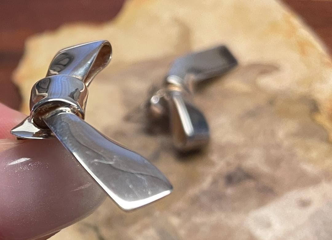 アクセサリー ANNIKA INEZ Cravat pierced earrings