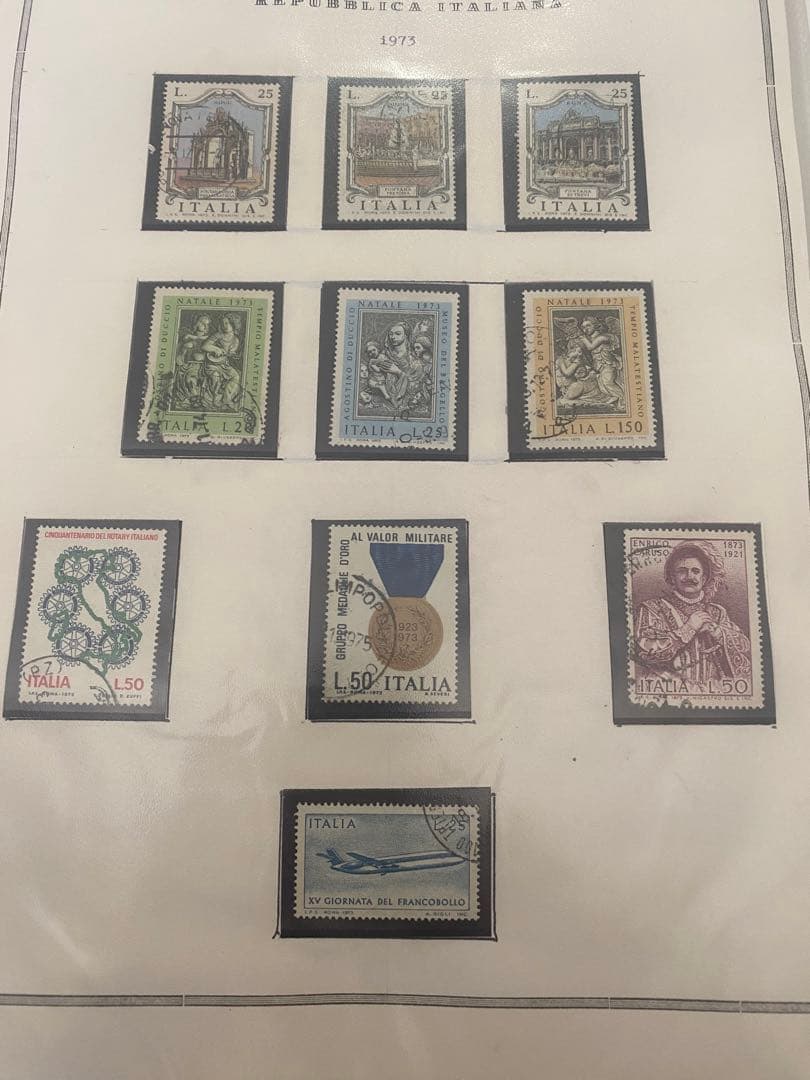 (N37) 切手コレクション イタリアの切手110枚