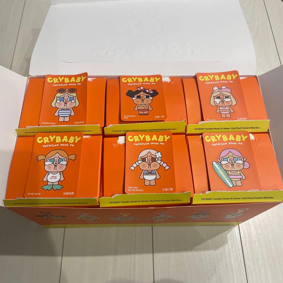 POPMART CRYBABY Vacation Mode On ぬいぐるみ
