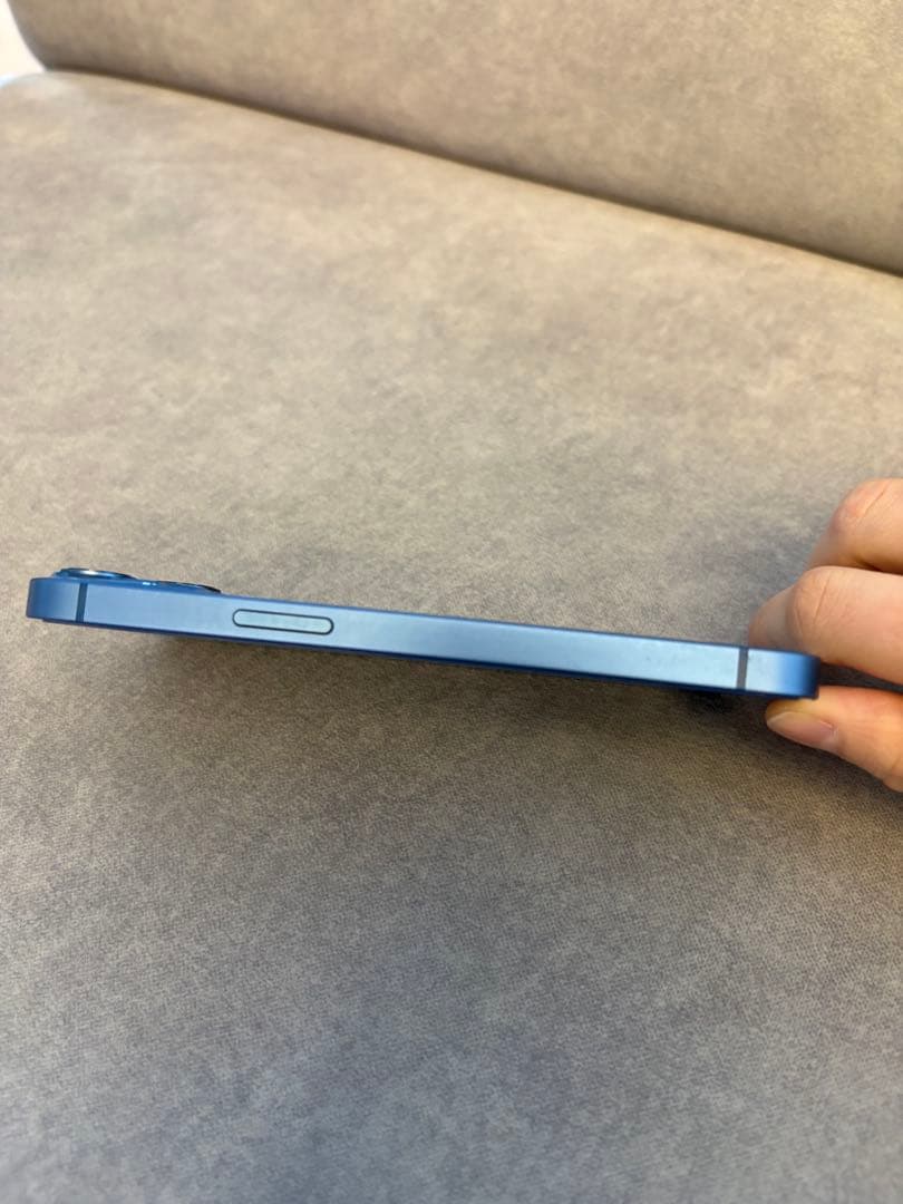 iphone 13 128GB ブルー　simフリー