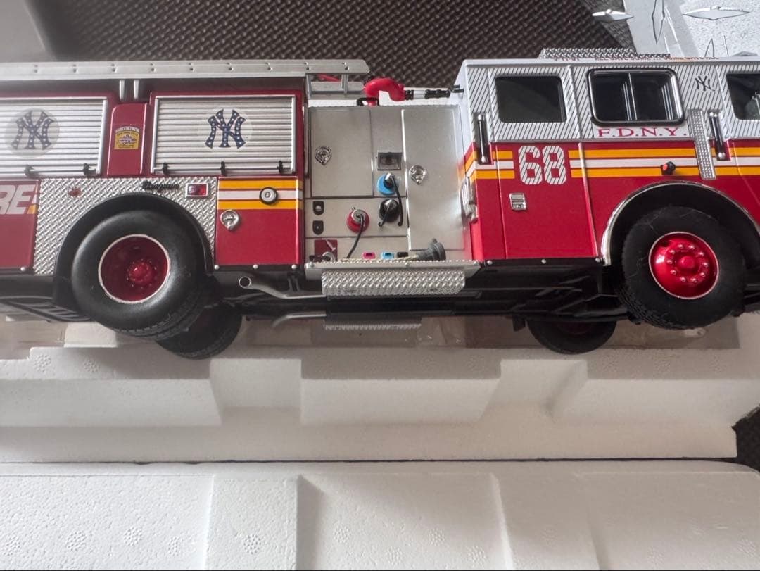 【即日発送】【未使用】CODE3 FDNY ニューヨークファイア 消防車