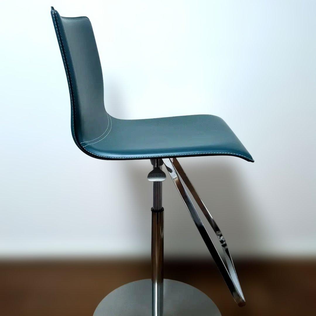 カッテラン • イタリア TOTO sgabello カウンターチェア/スツール