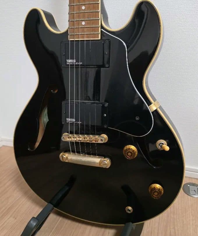 YAMAHA ヤマハ ギター SAS-Ⅱ セミアコ ブラック ハードケース付