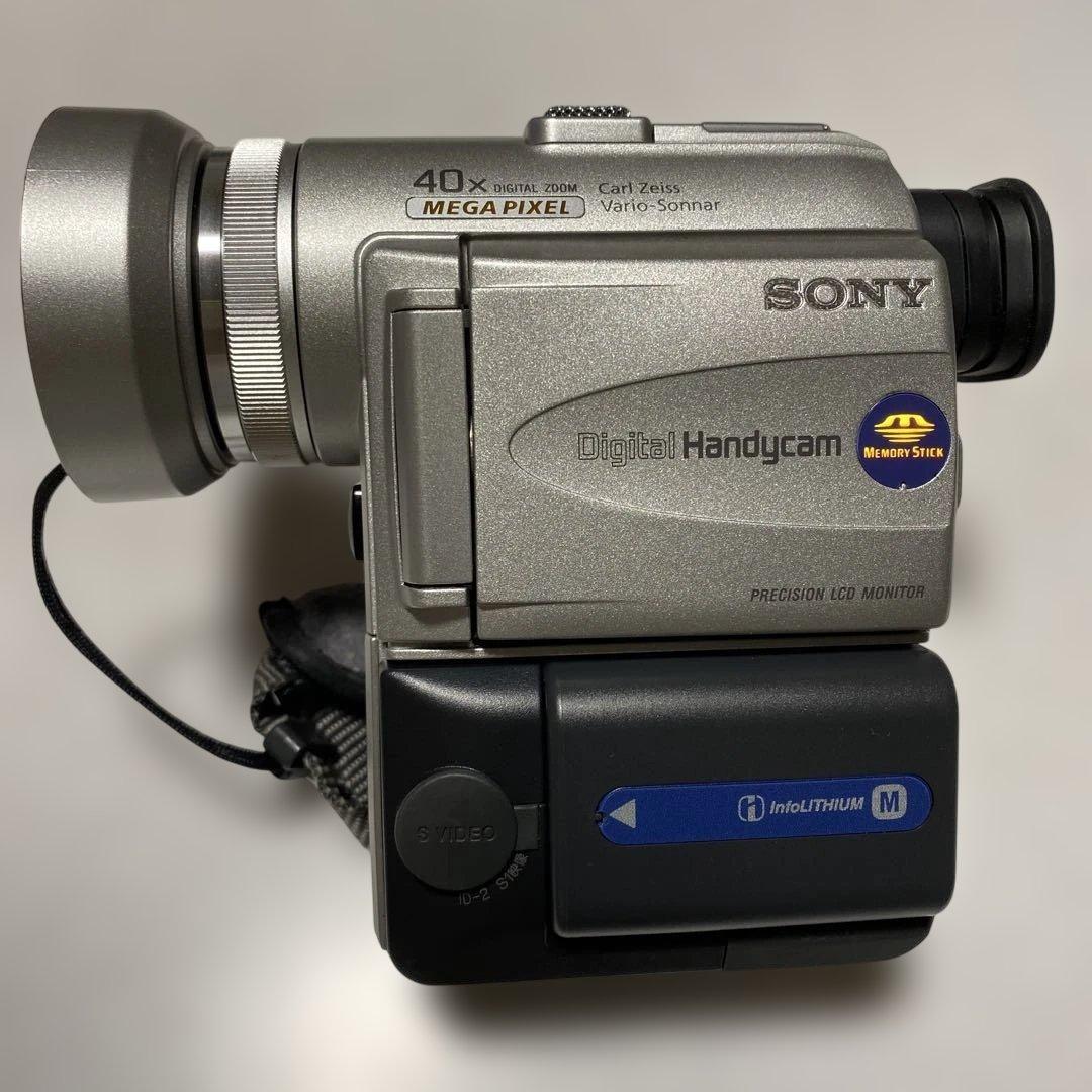 美品動作品　SONY miniDV HANDYCAM DCR-PC100 ①