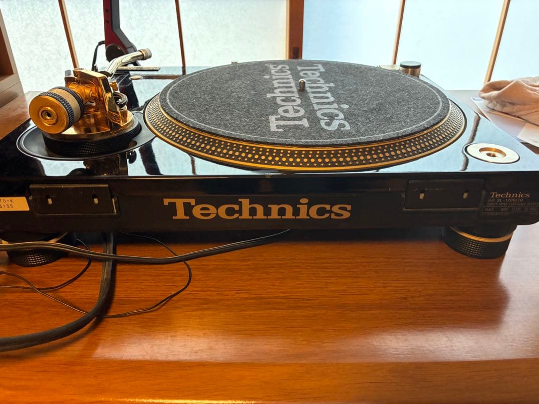 Technics SL-1200 Limited ターンテーブル