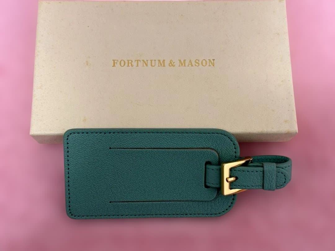 Fortnum & Mason オー・ド・ニル 革製の ネームタグ
