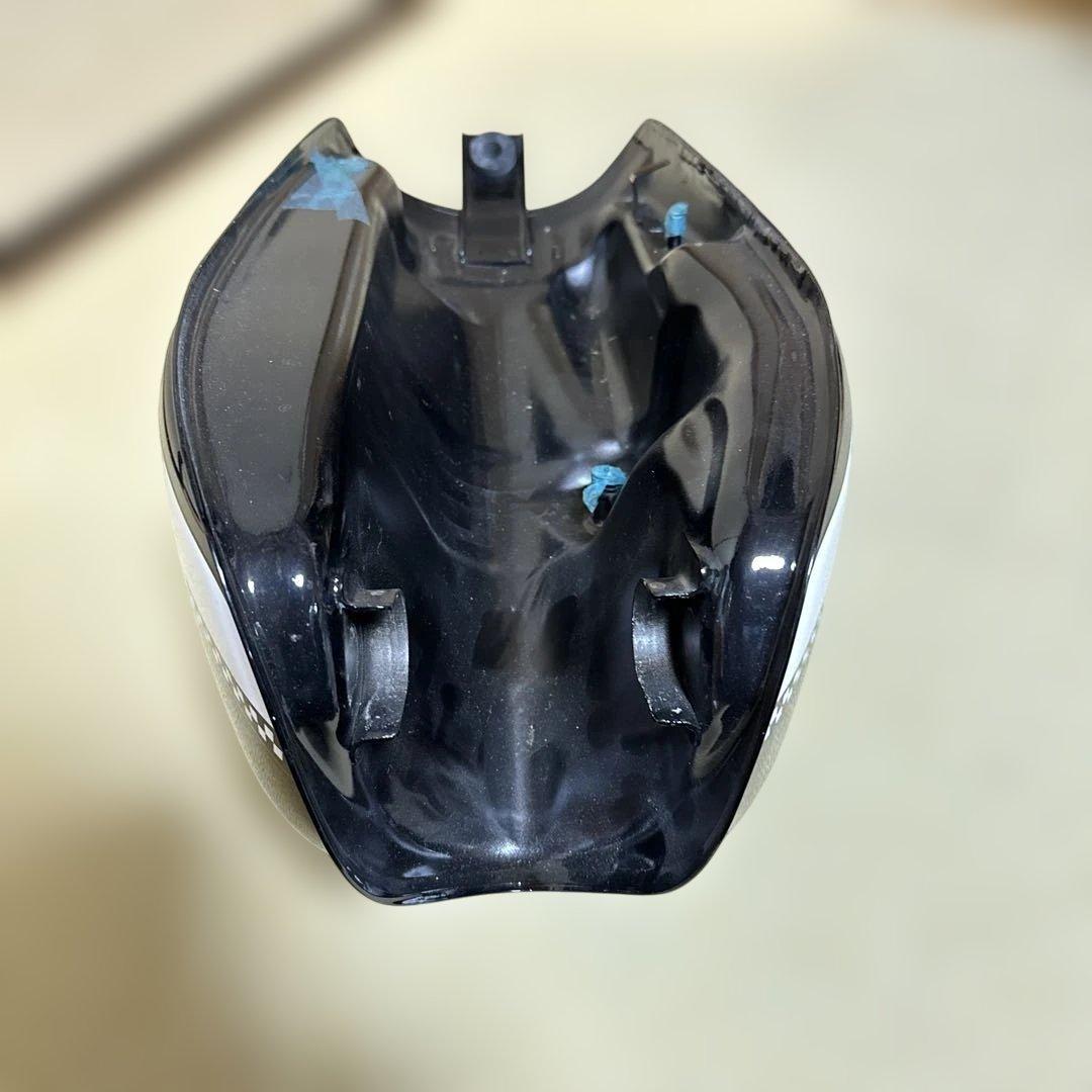 250TR FI 純正タンク 黒
