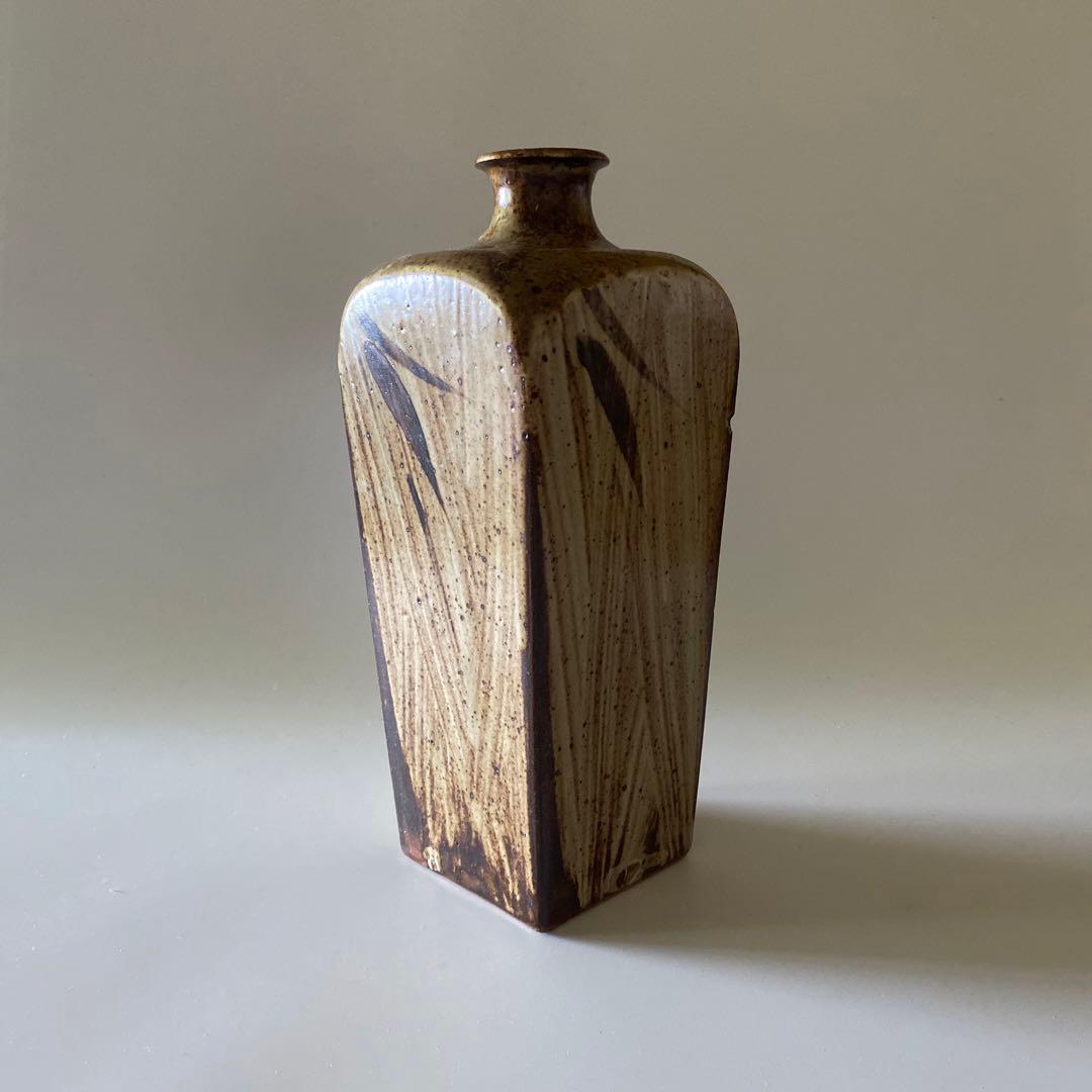 島岡達三 花瓶 花器 角瓶 鉄絵 刷毛目 高さ約28cm弱 民藝 人間国宝
