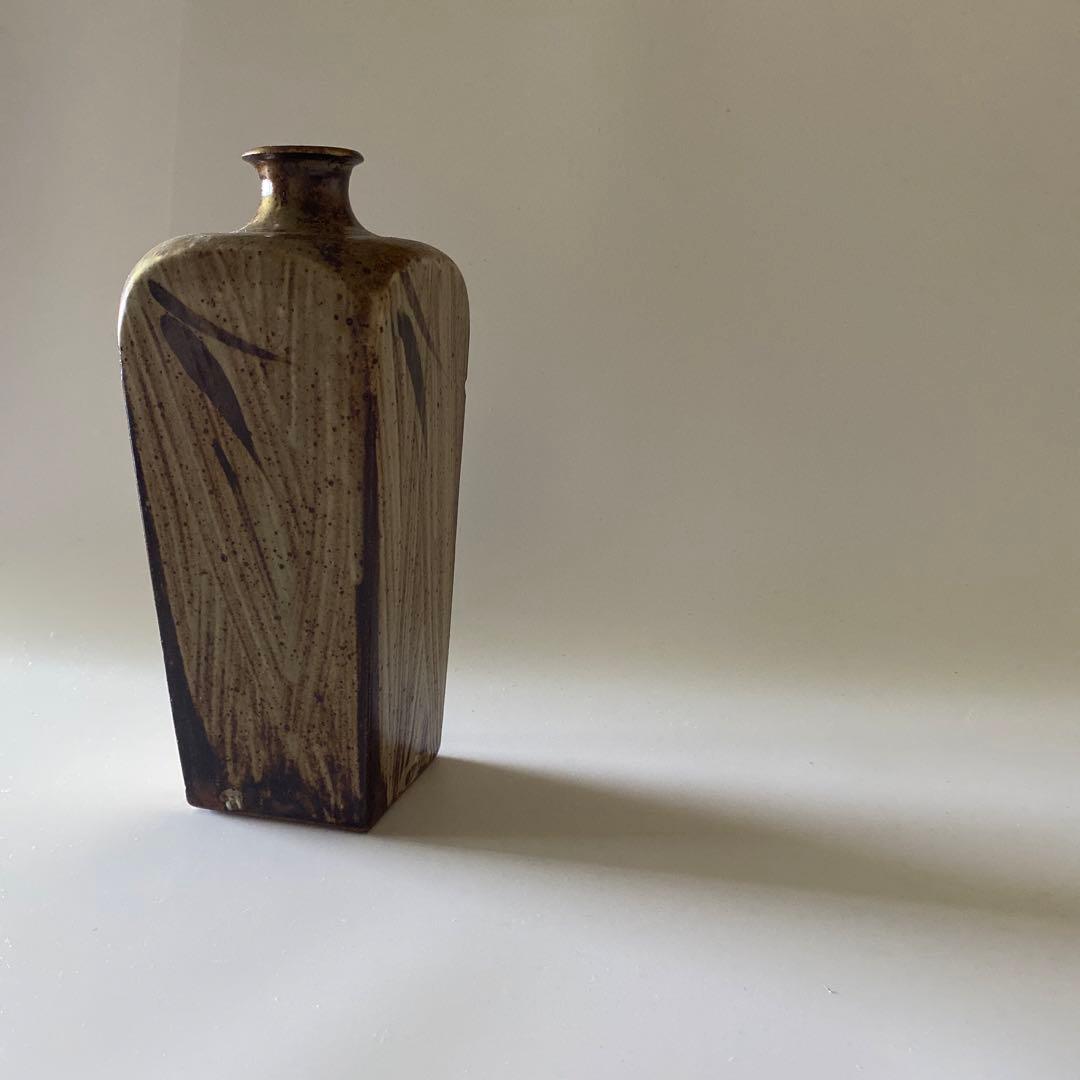 島岡達三 花瓶 花器 角瓶 鉄絵 刷毛目 高さ約28cm弱 民藝 人間国宝