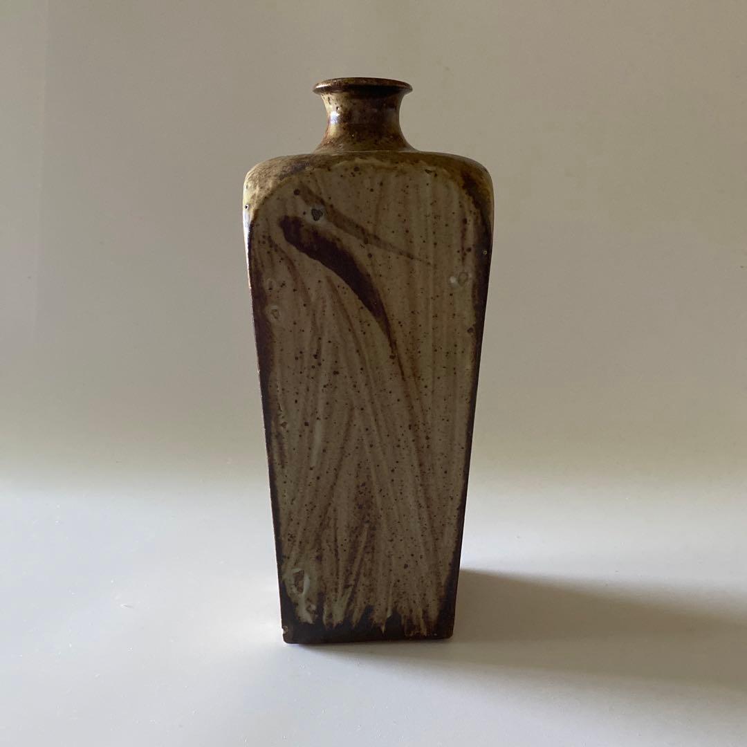 島岡達三 花瓶 花器 角瓶 鉄絵 刷毛目 高さ約28cm弱 民藝 人間国宝