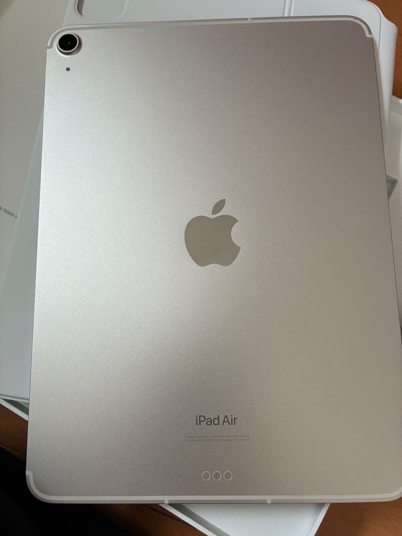 11インチ　iPad Air (M2) Wi-Fi + Cellular 256