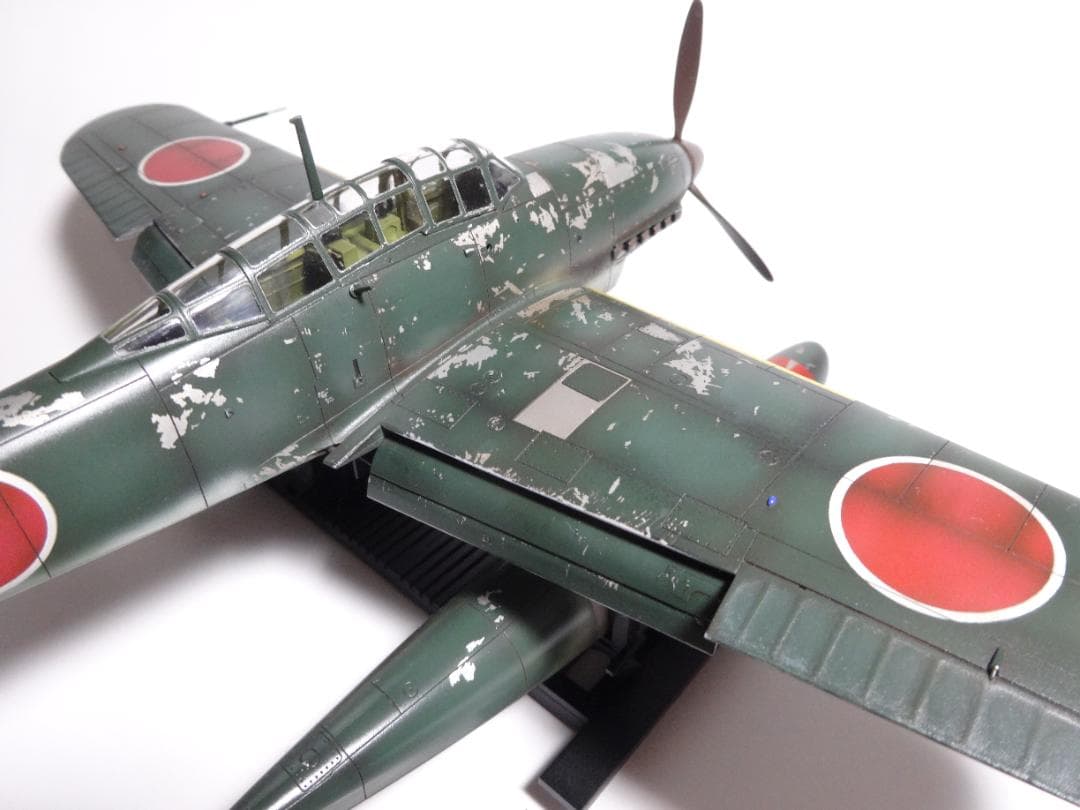 タミヤ1/48日本海軍攻撃機「晴嵐」完成品