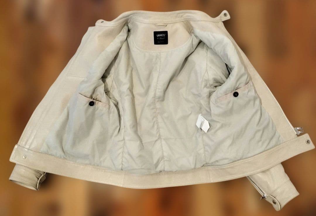 【Sei-Chanです】エンメティ ライダースラムレザー　アイボリー　50