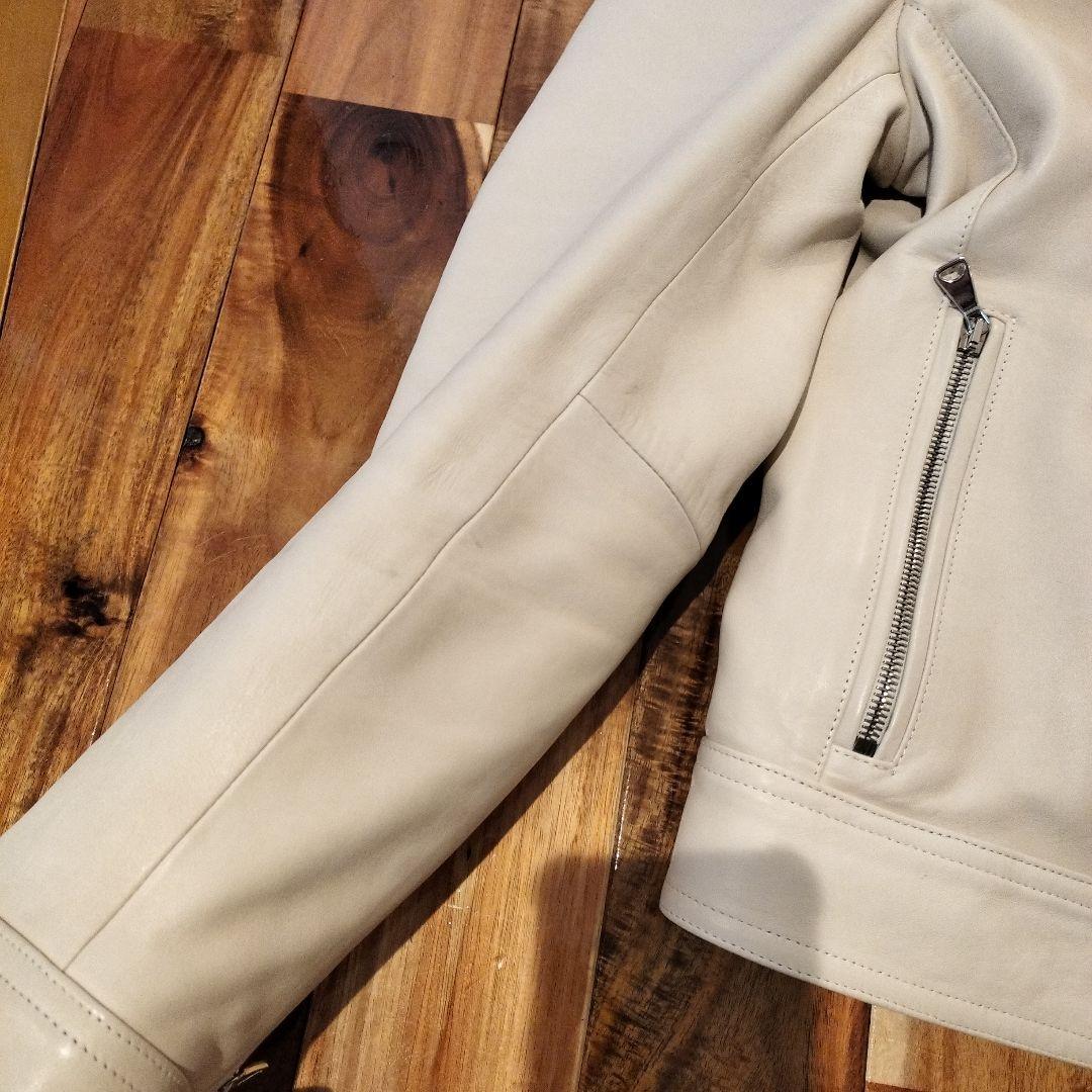 【Sei-Chanです】エンメティ ライダースラムレザー　アイボリー　50