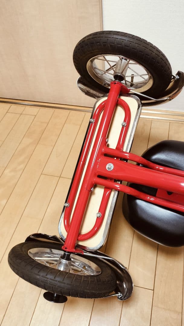 シュウィン ロードスター 室内使用 三輪車 SCHWINN 美品 定価5万円以上