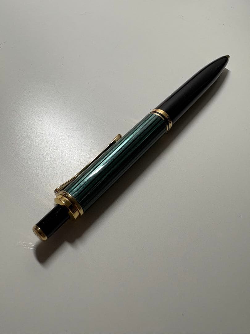 ペリカン　ボールペン 緑