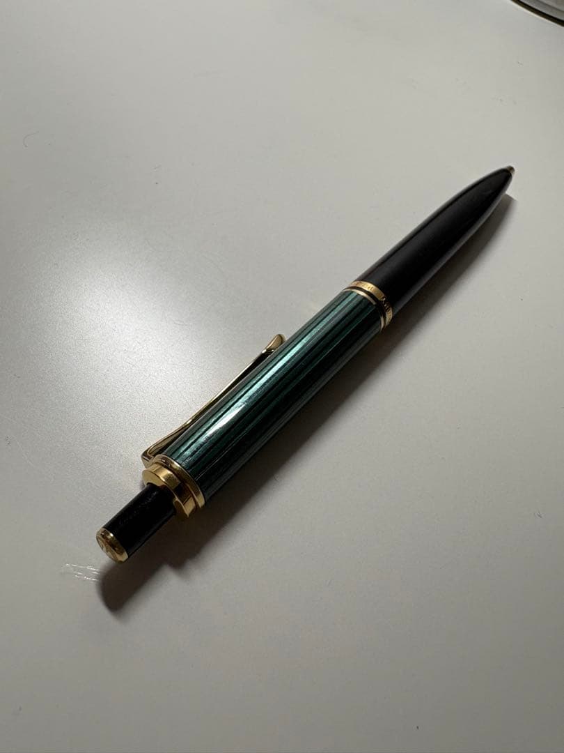 ペリカン　ボールペン 緑
