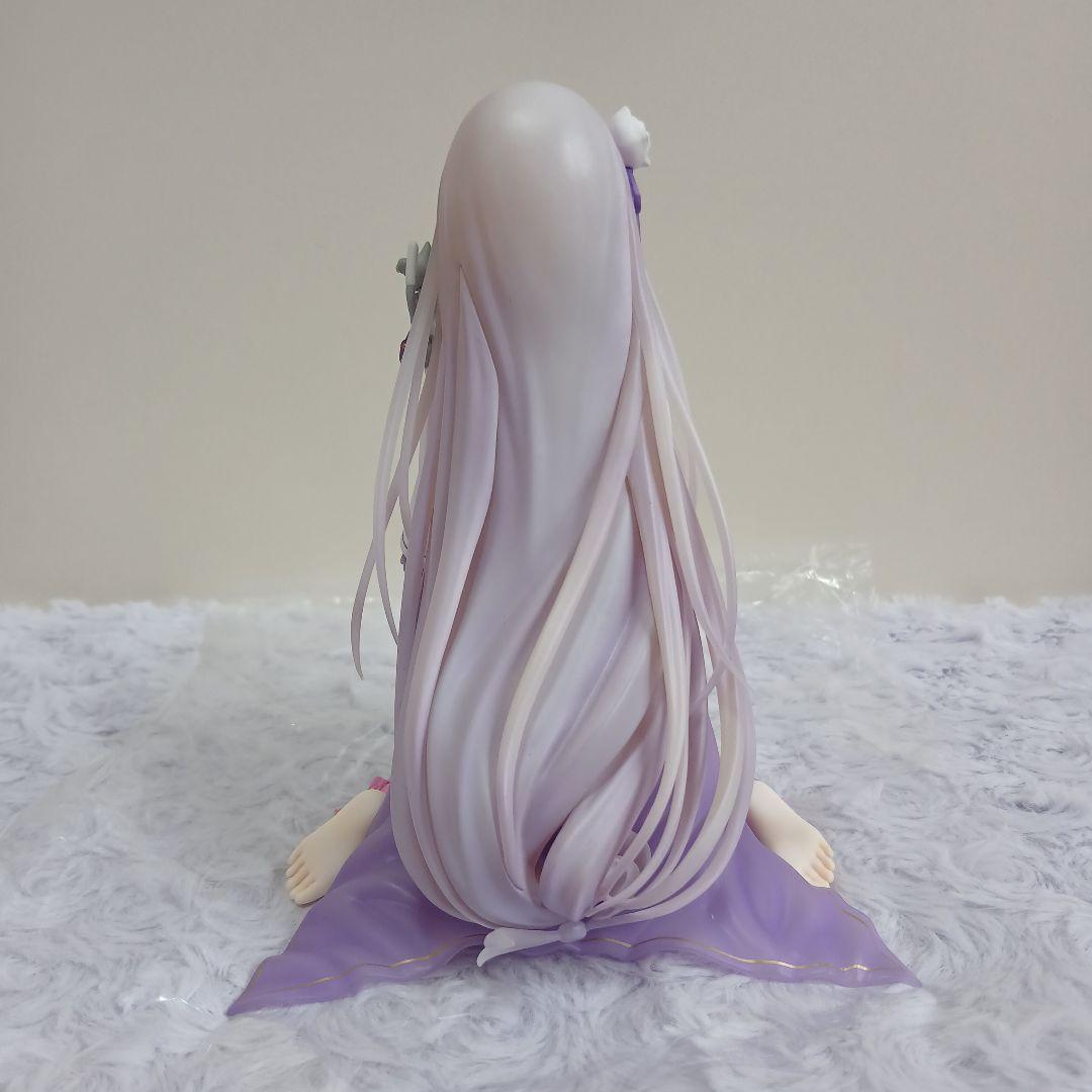 ☆エミリア バースデーケーキ Ver. フィギュア ☆ エミリア缶バッジセット