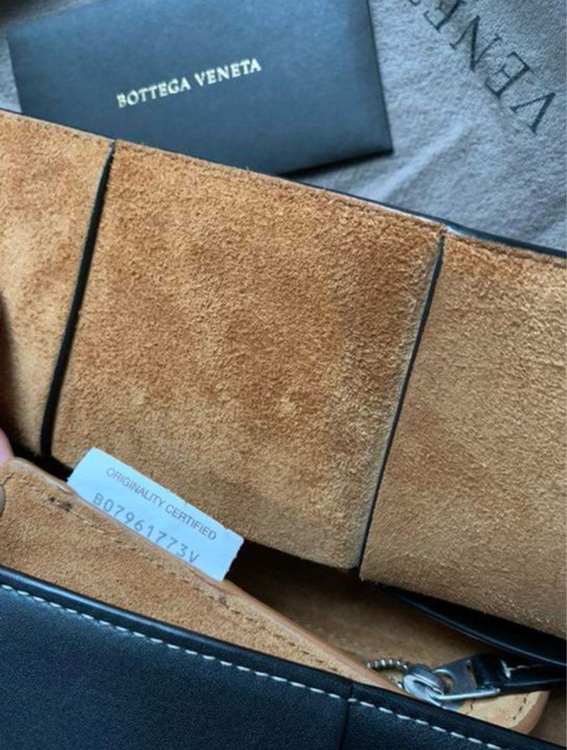 本日特価 Bottega Veneta / ボッテガヴェネタ アルコ33 美品