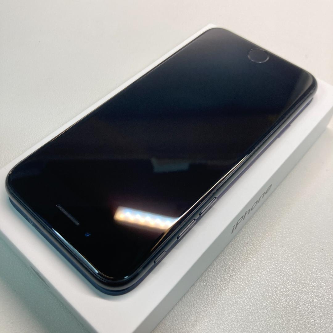 iPhoneSE3 64gb【極美品☆新品バッテリー】