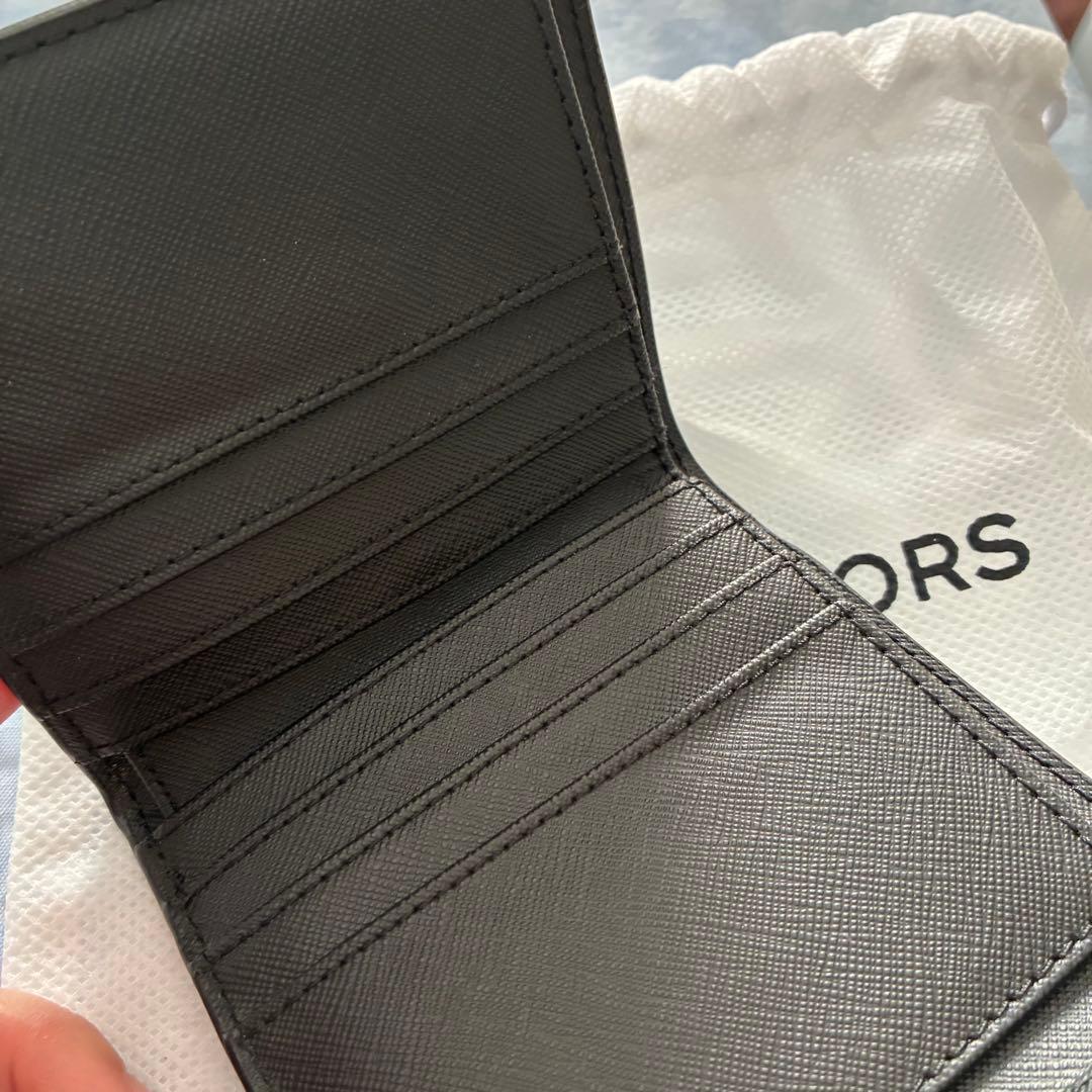 マイケルコース　MICHEAL　KORS　財布　黒　2つ折り　レディース
