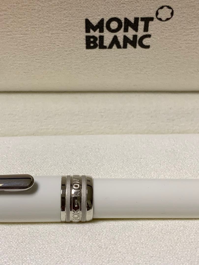 MONTBLANC マイスターシュテュック ホワイトソリテール　ボールペン