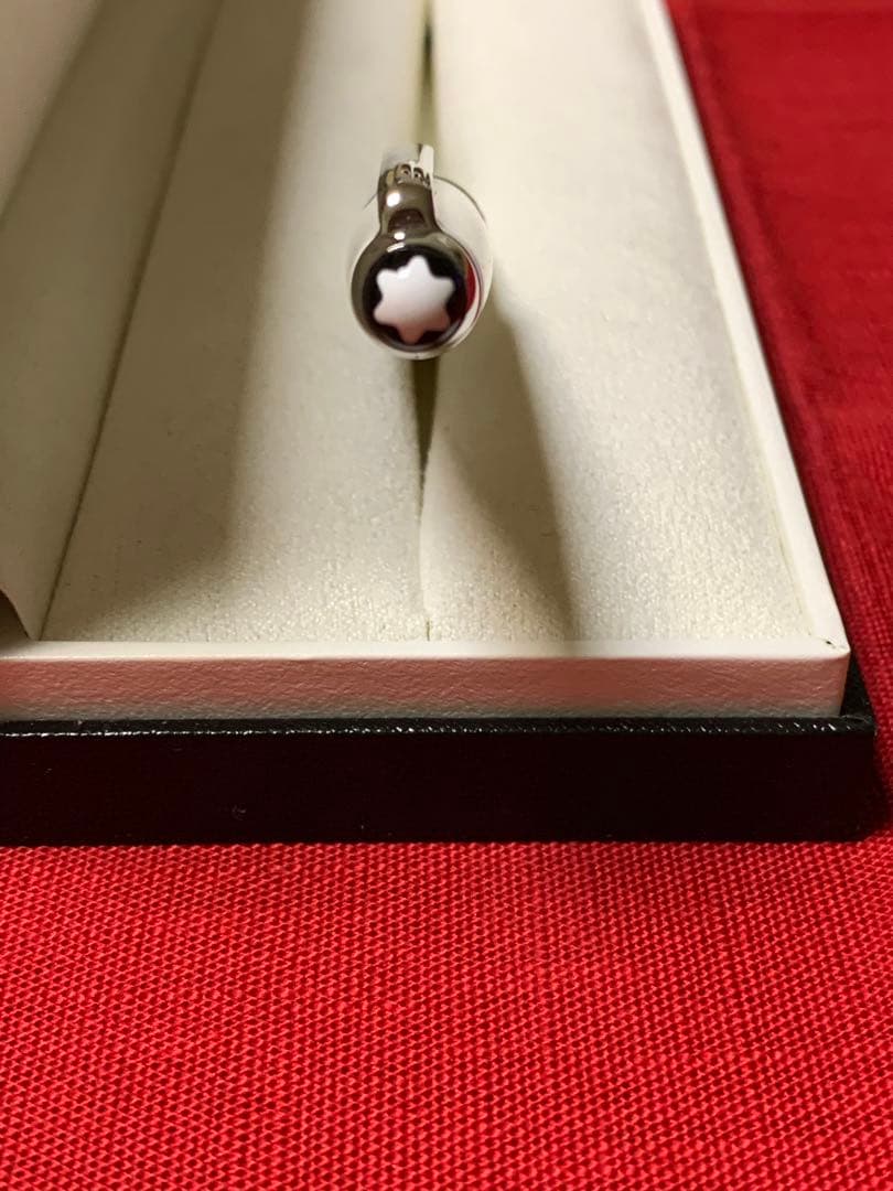MONTBLANC マイスターシュテュック ホワイトソリテール　ボールペン