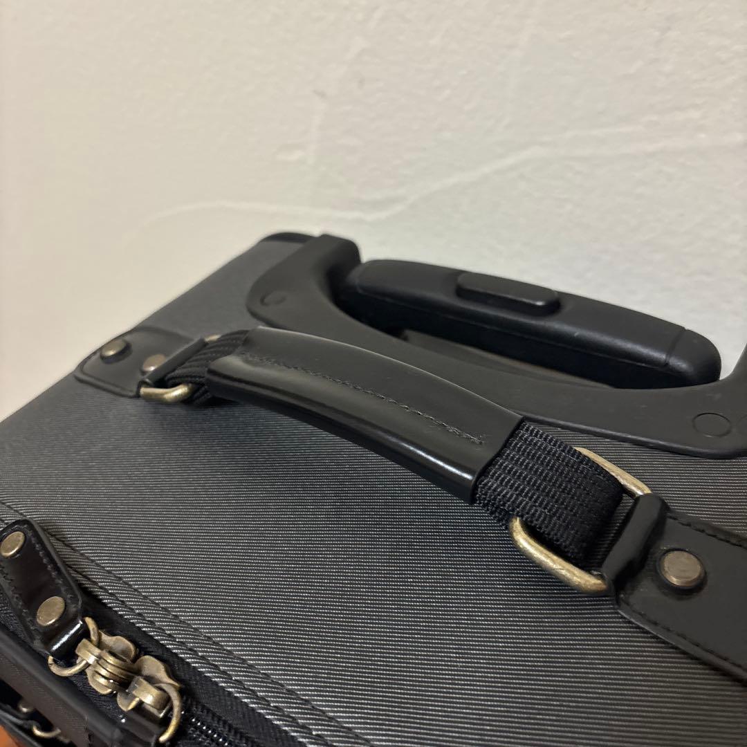 【美品】Swany スワニー 座れる　キャリーケース スーツケース　即日発送