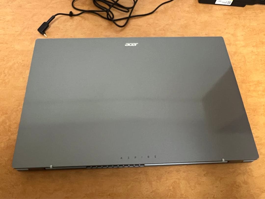 Acer Aspire 5 ノートパソコン（ワイヤレスマウス付き）