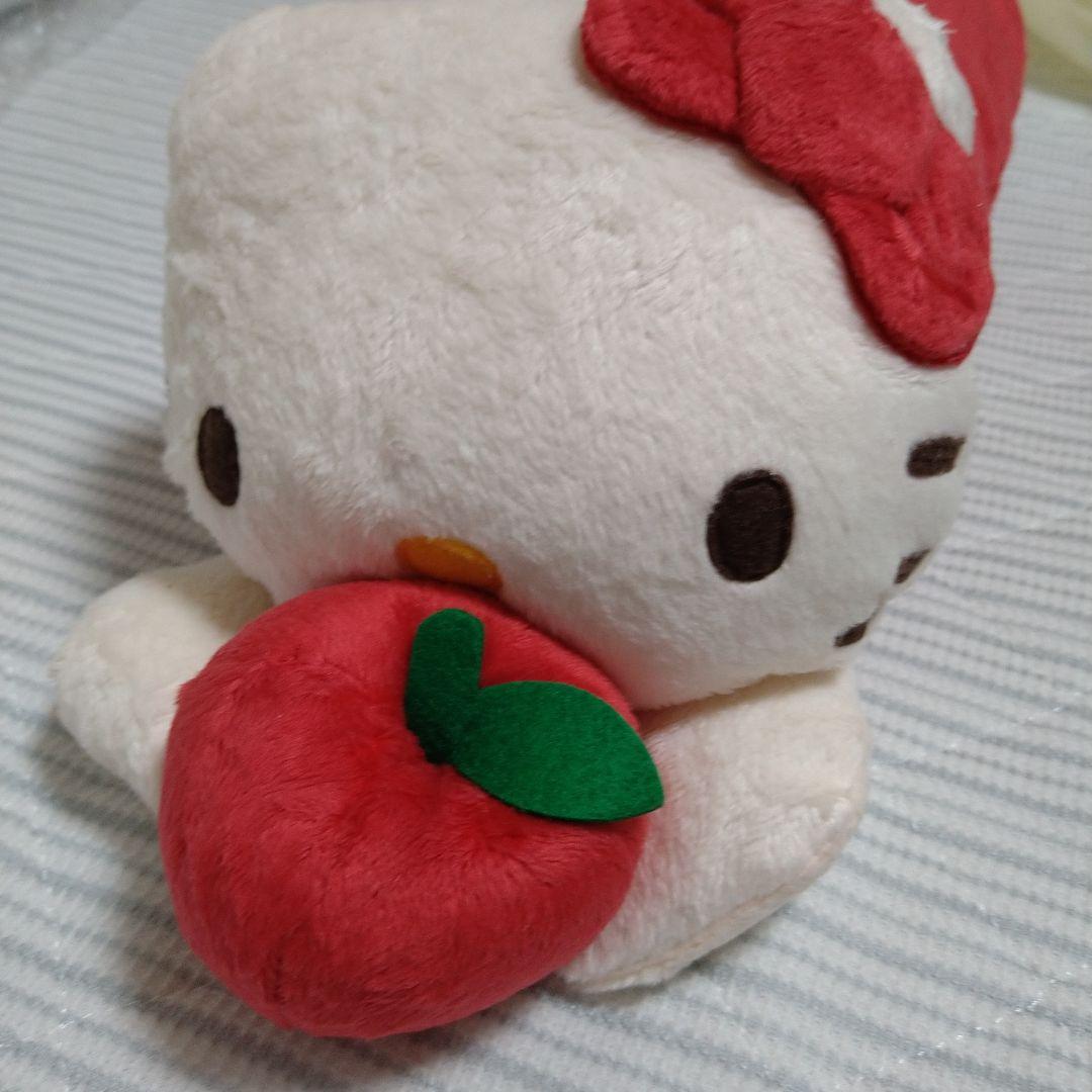 【値下げ不可】新品　ハローキティ　クッション ぬいぐるみ　リンゴ　平成レトロ