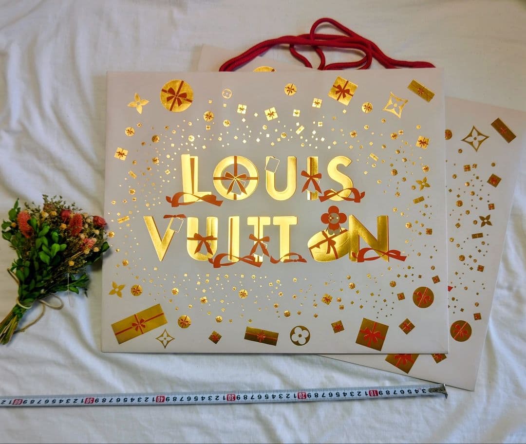 ルイヴィトン LOUIS VULTTON　限定ショッパー　紙袋