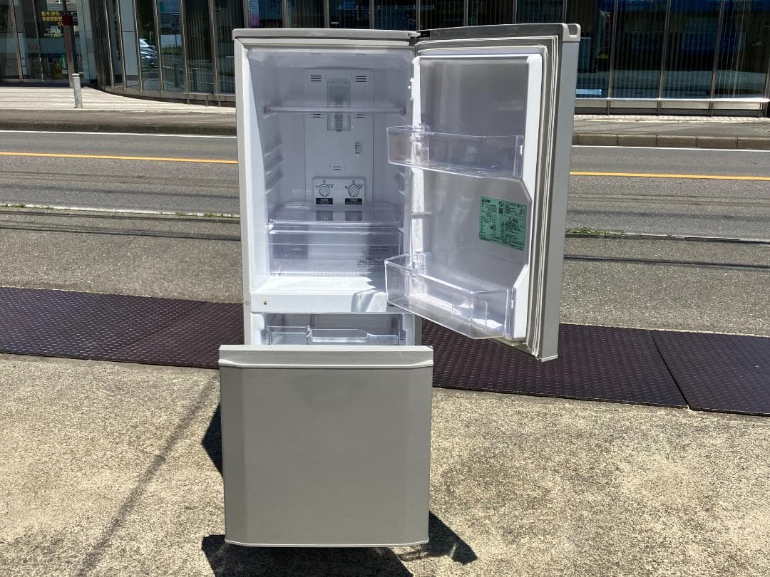 愛知岐阜/送料込★三菱 146L冷蔵庫 MR-P15A-S 2016年製