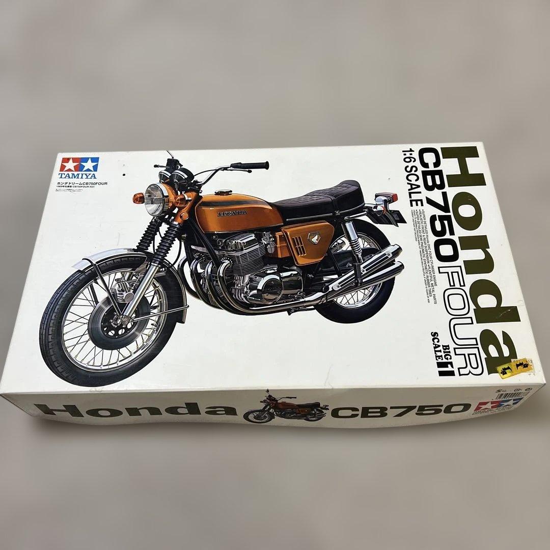 TAMIYA HONDA CB750 FOUR 1/6スケール