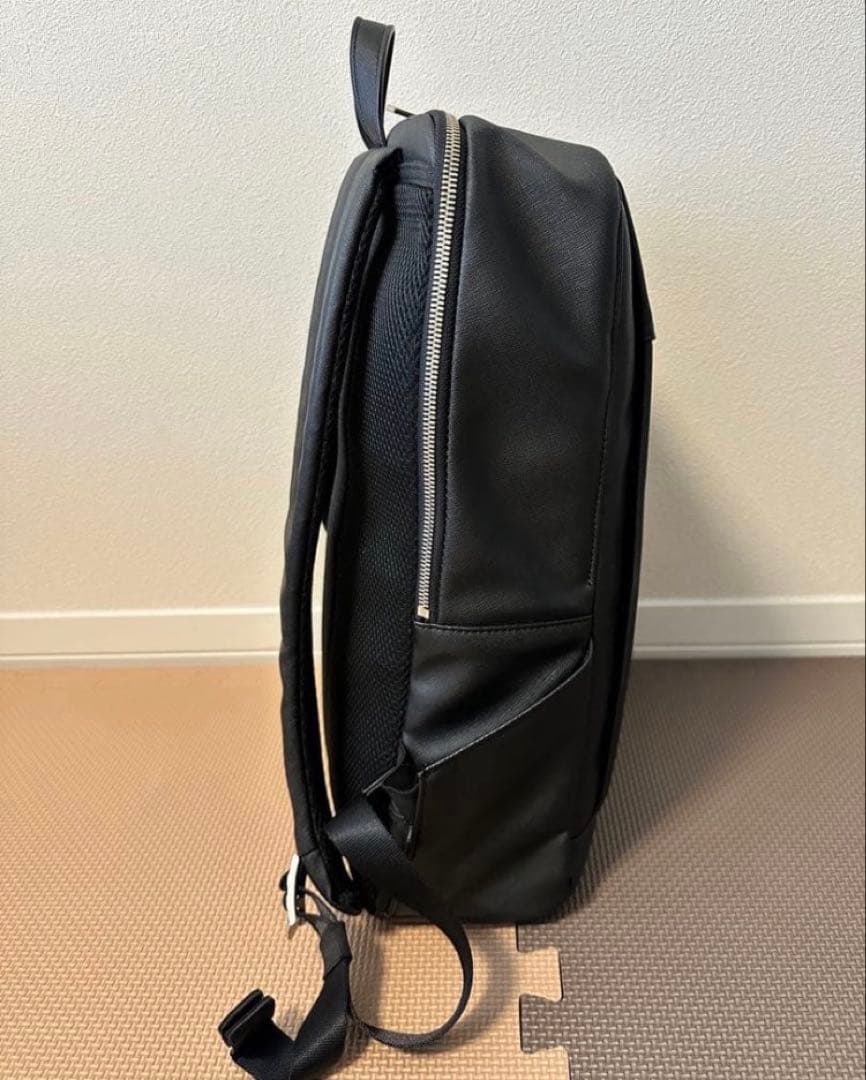 TAKEO KIKUCHI タケオキクチ ビジネスリュック ブラック美品