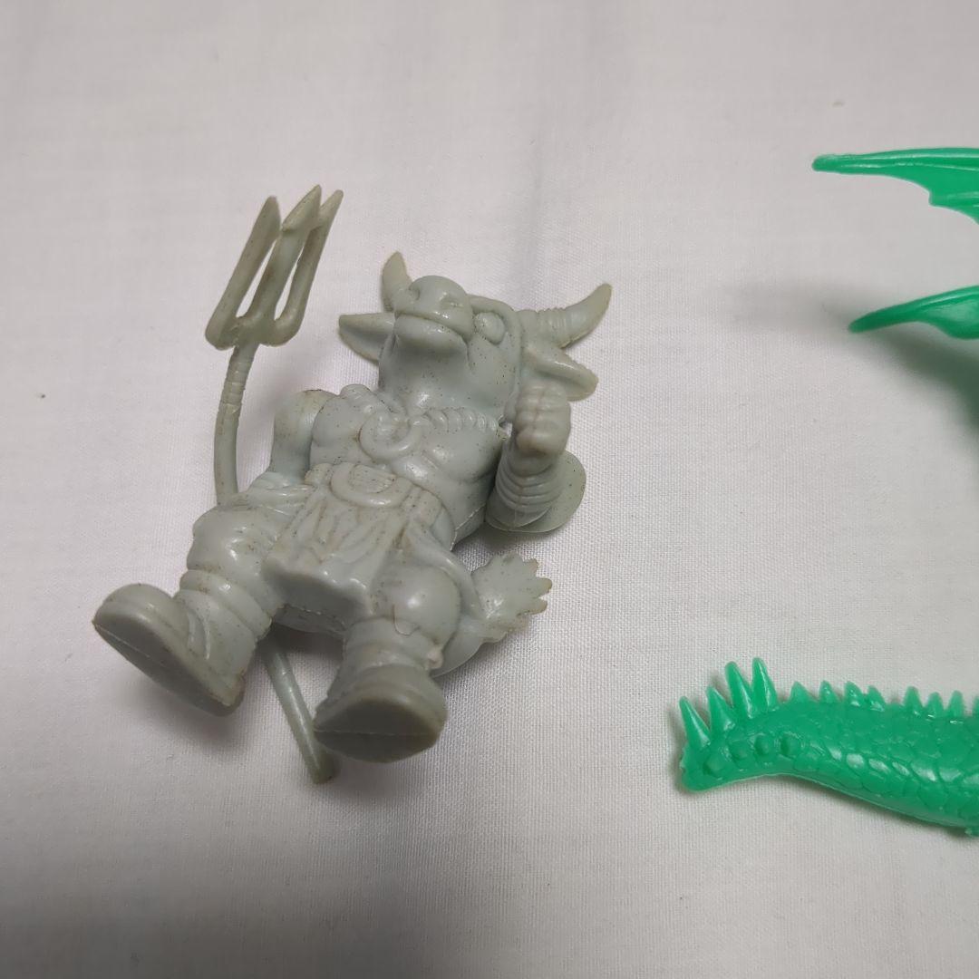 甲竜伝説ヴィルガスト消しゴム　12体セット