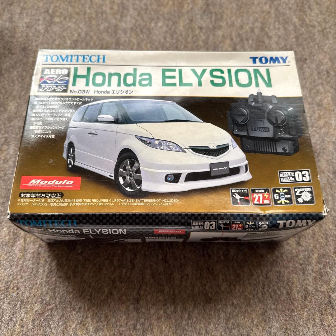 TOMY Honda ELYSION ラジコンカー