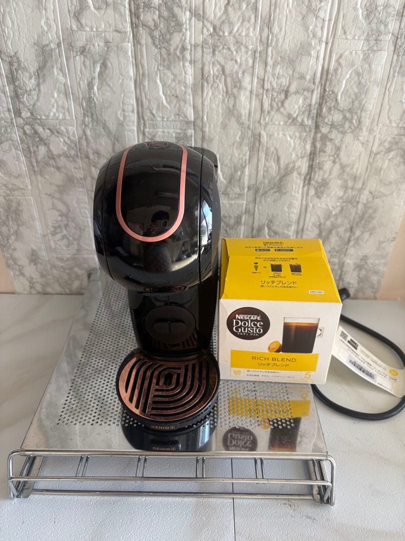 ネスレドルチェグスト ジェニオエス スター とカプセルトレー、カプセル10個付き