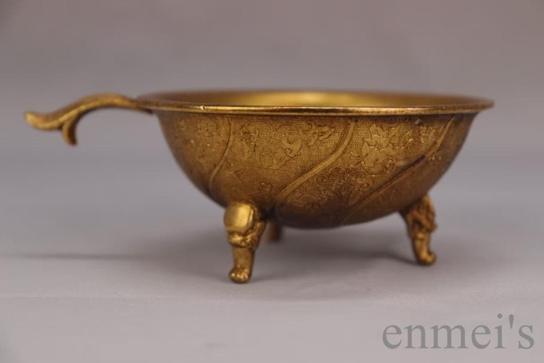 中国古美術 旧蔵清代 鍍金銅三足酒杯 精銅製 純手作り 小型酒器 骨董品 酒具