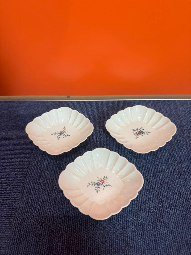 1600 源右衛門　角皿　3客