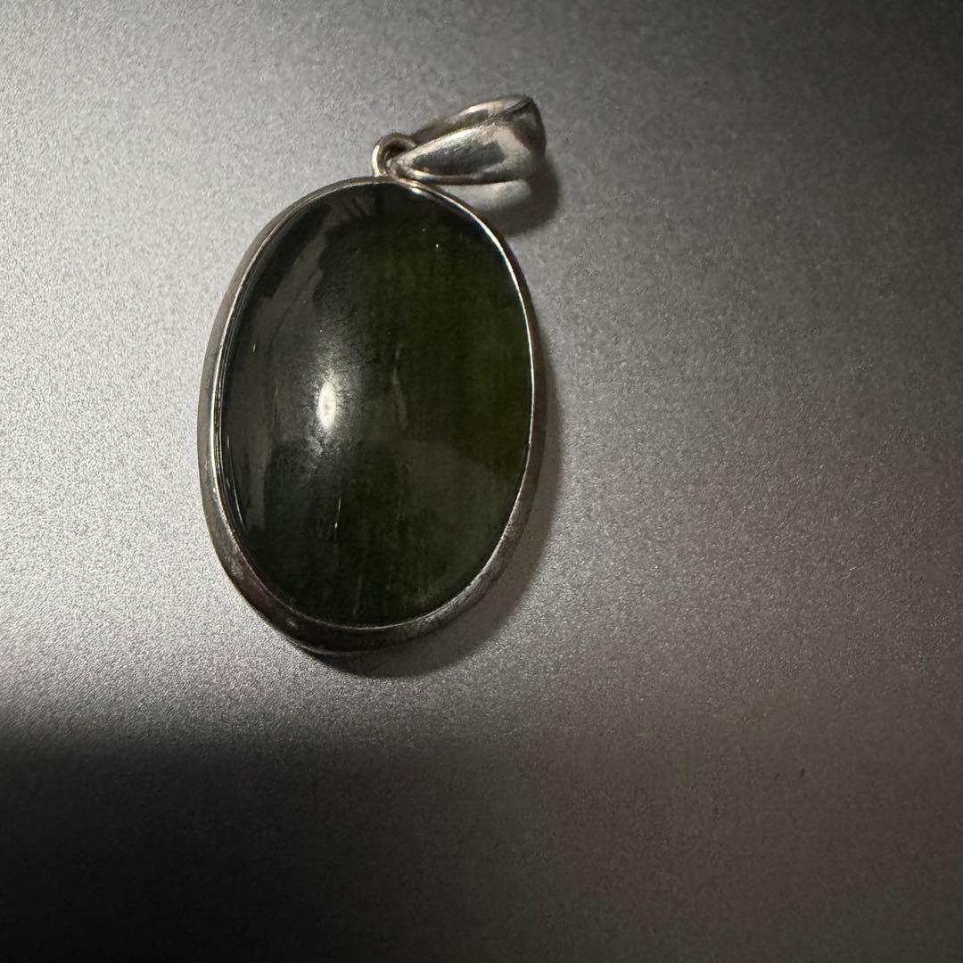 天然モルダバイト　ペンダント　トップ